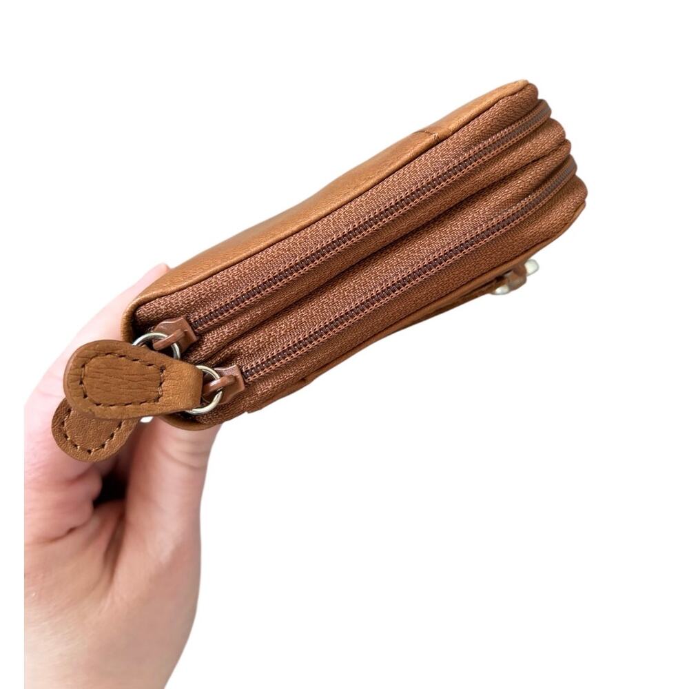 Wilsons Leather Zip Around Closure Brown Leather Wallet Organizer NEW - Picture 4 of 9